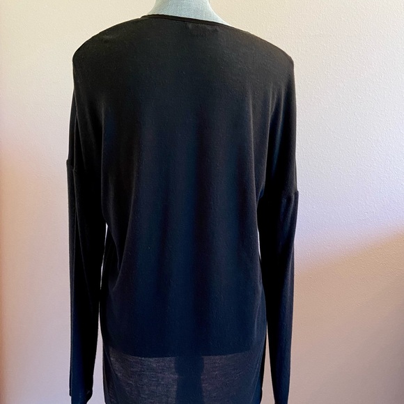 Vince Black Silk V-Neck Tunic Blouse Size Small - Picture 2 of 7